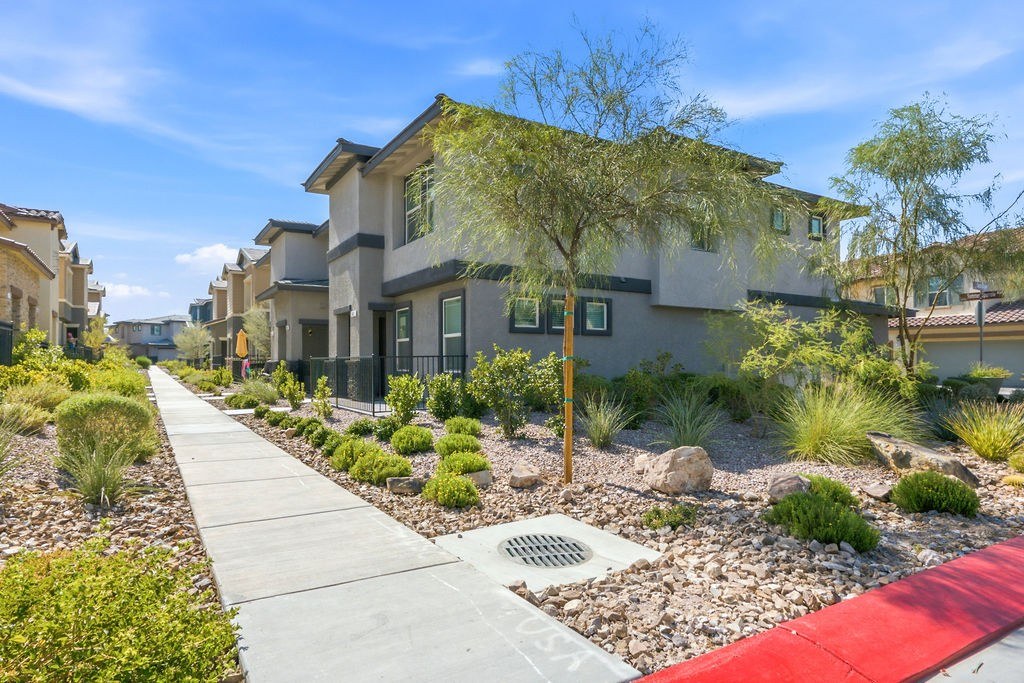 341 Summer Sparrow Ave, Henderson - exterior